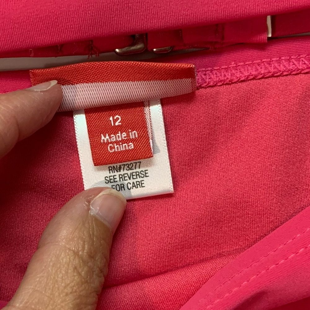 🎾Hot Pink Ruffled Bikini - Picture 8 of 9